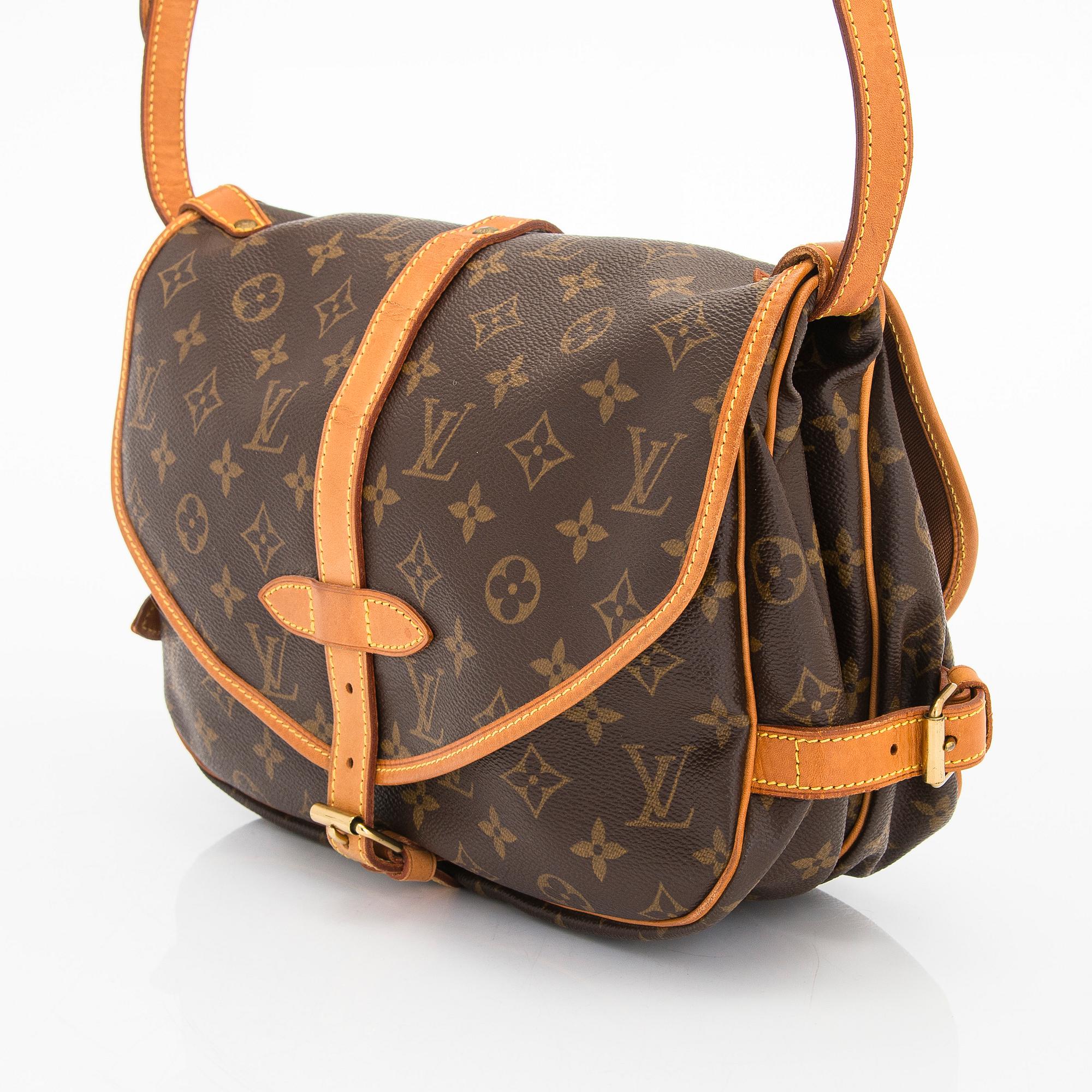 Louis Vuitton, väska, "Saumur 30".
