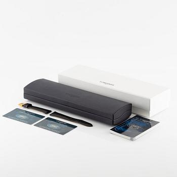 Longines, Dolce Vita, wristwatch, 26 x 32 (40) mm.