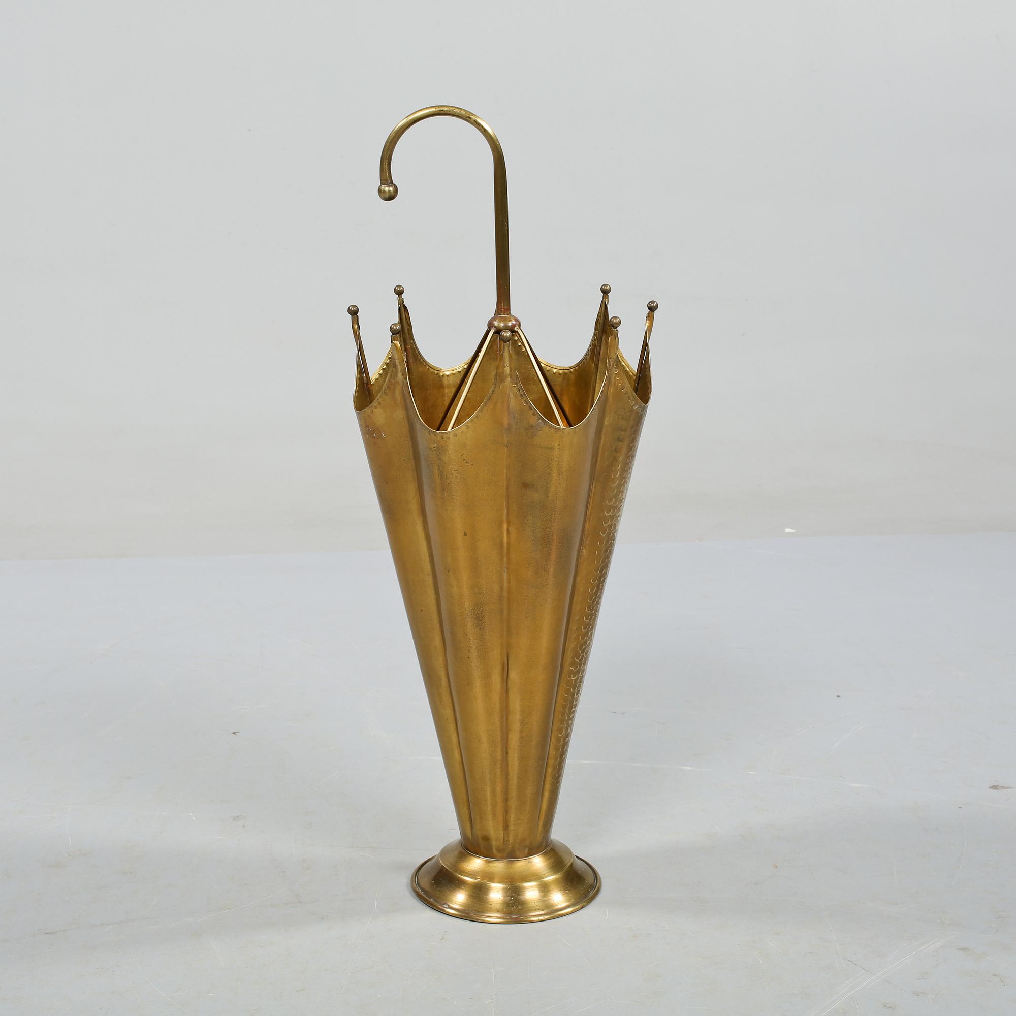 PARAPLYSTÄLL,  omkring 1900-talets mitt.