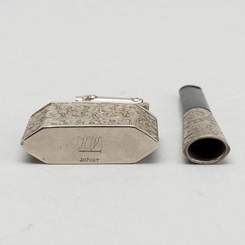 CIGARETTMUNSTYCKE SAMT TÄNDARE, silver, svenska importstämplar. 1900-talets första hälft.