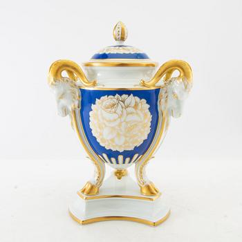 Urn with lid Empire style Rosenthal mid-20th century porcelain.
