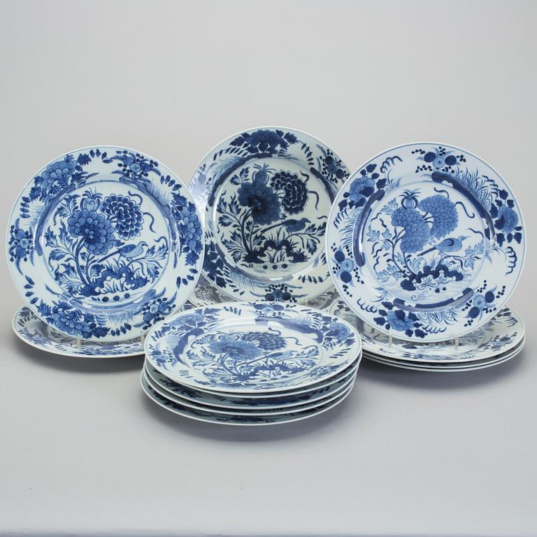 TALLRIKAR, 13 st, porslin, Kina, Qingdynastin, Kangxi (1662-1722).