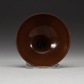 A temmoku bowl, Song dynasty (960-1279).