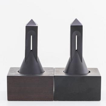 TWO ZOLTAN POPOVITS CHESS FIGUREs, sterling silver. Lapponia 1976.