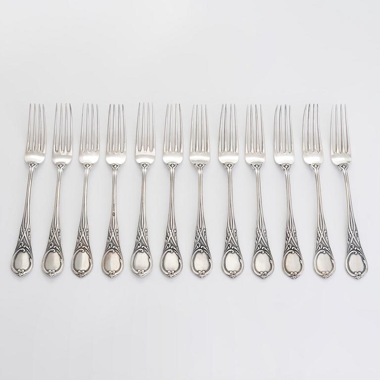 A 34-piece Br. Grachev silver cutlery set, Imperial Warrant, Saint Petersburg, 1898.