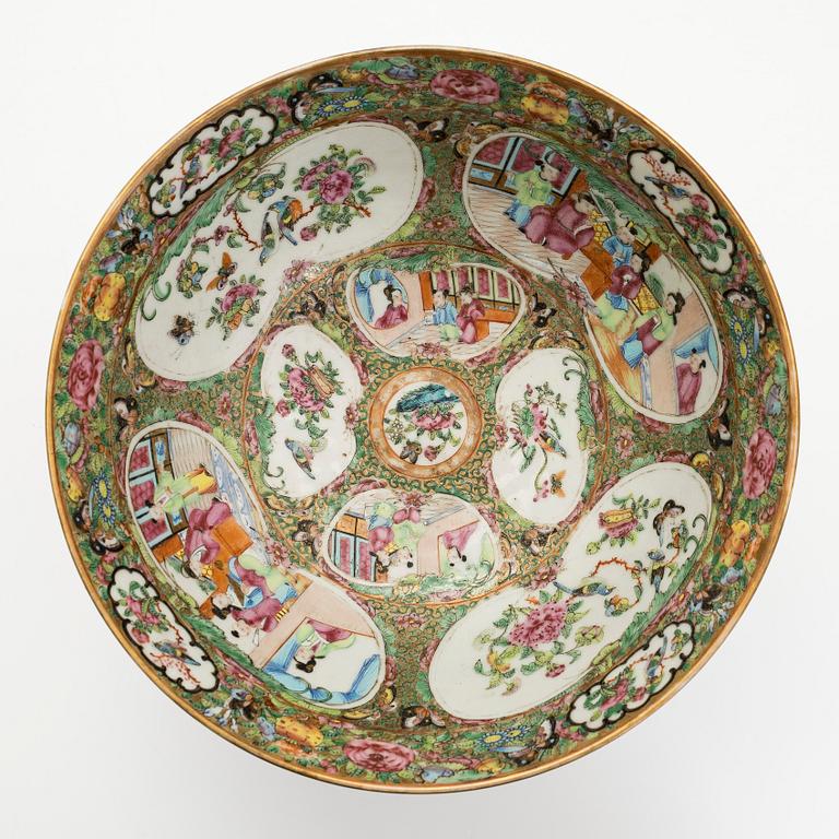 Boolimalja, posliinia. Kanton, Qing-dynastia, 1800-luku.