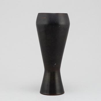 CARL-HARRY STÅLHANE, a stoneware vase, from Rörstrand, 1950/60s.