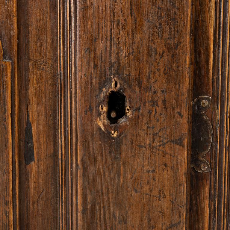 A Swedish folk art cabinet from Järvsö Hälsingland, early 19th century.