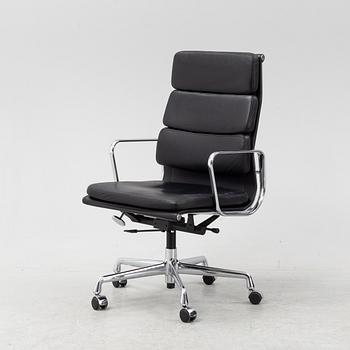 Charles and Ray Eames, skrivbordsstol, EA 217 soft pad, Vitra, formgiven 1958.