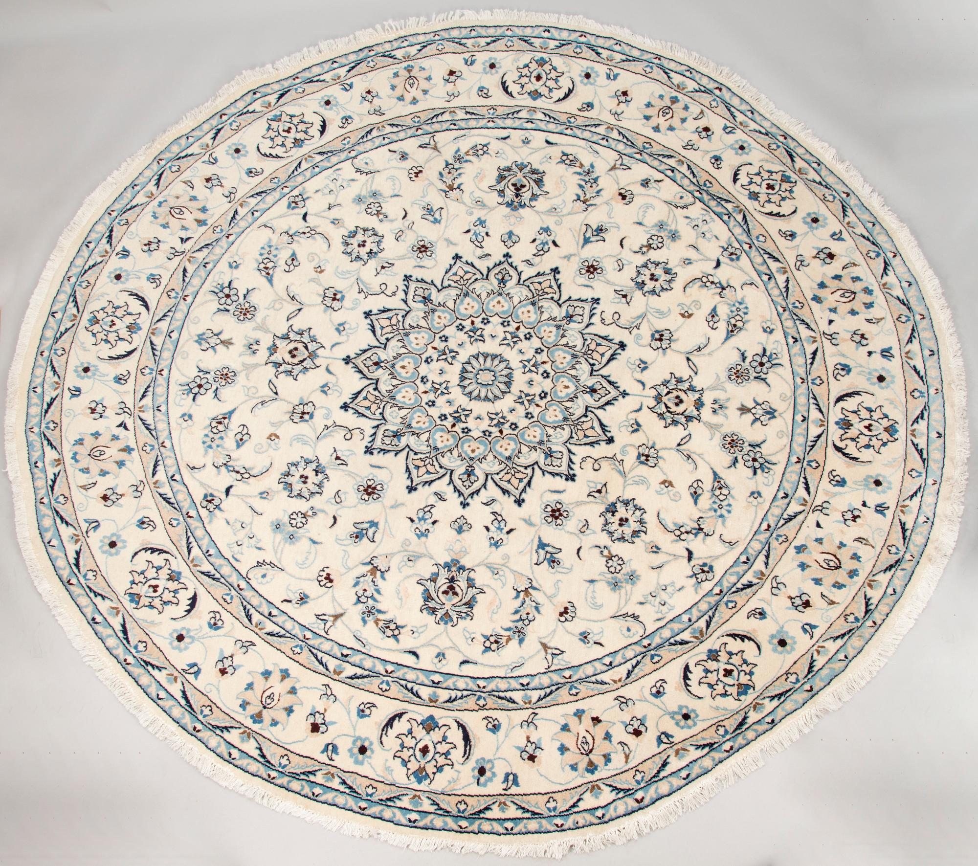 MATTA, Nain, part silk, diameter ca 250 cm.