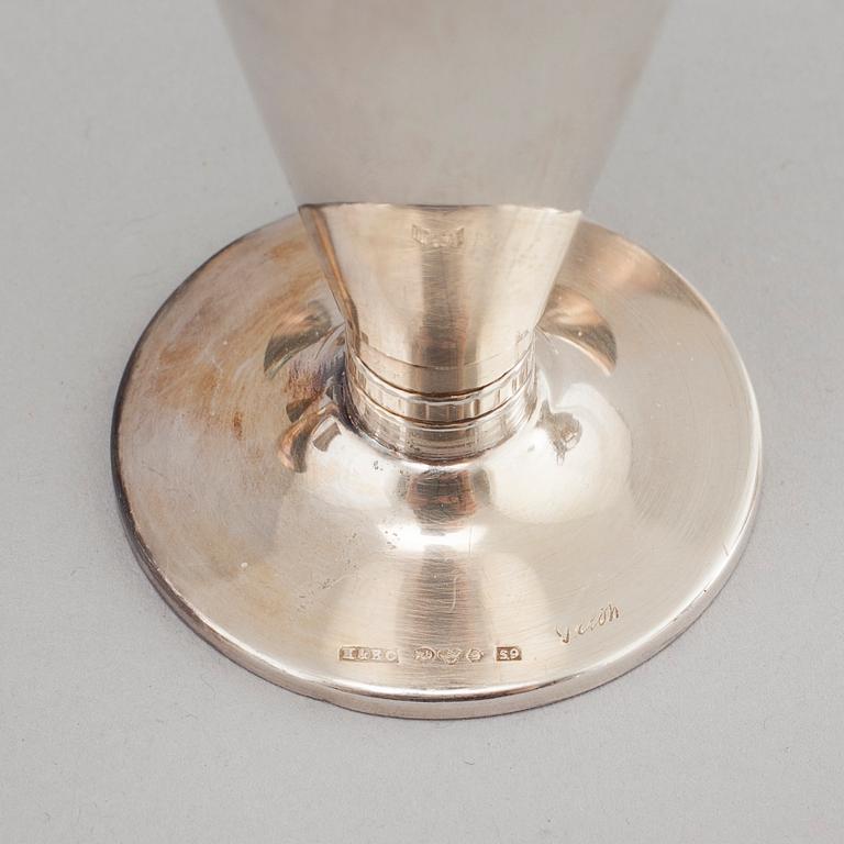 16 pieces of silverware, mostly Sweden, around the mid 20th century.