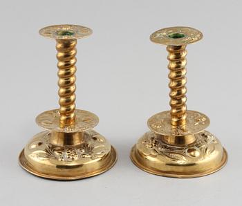 LJUSSTAKAR, ett par, barockstil, omkring sekelskiftet 1800/1900.