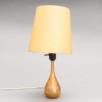 Mauri Almari, A mid-20th-Century table lamp for Idman, Finland.