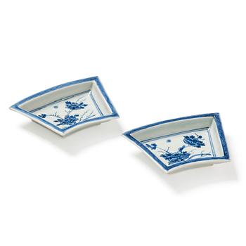 1159. Two blue and white cabaret dishes, 17th century.