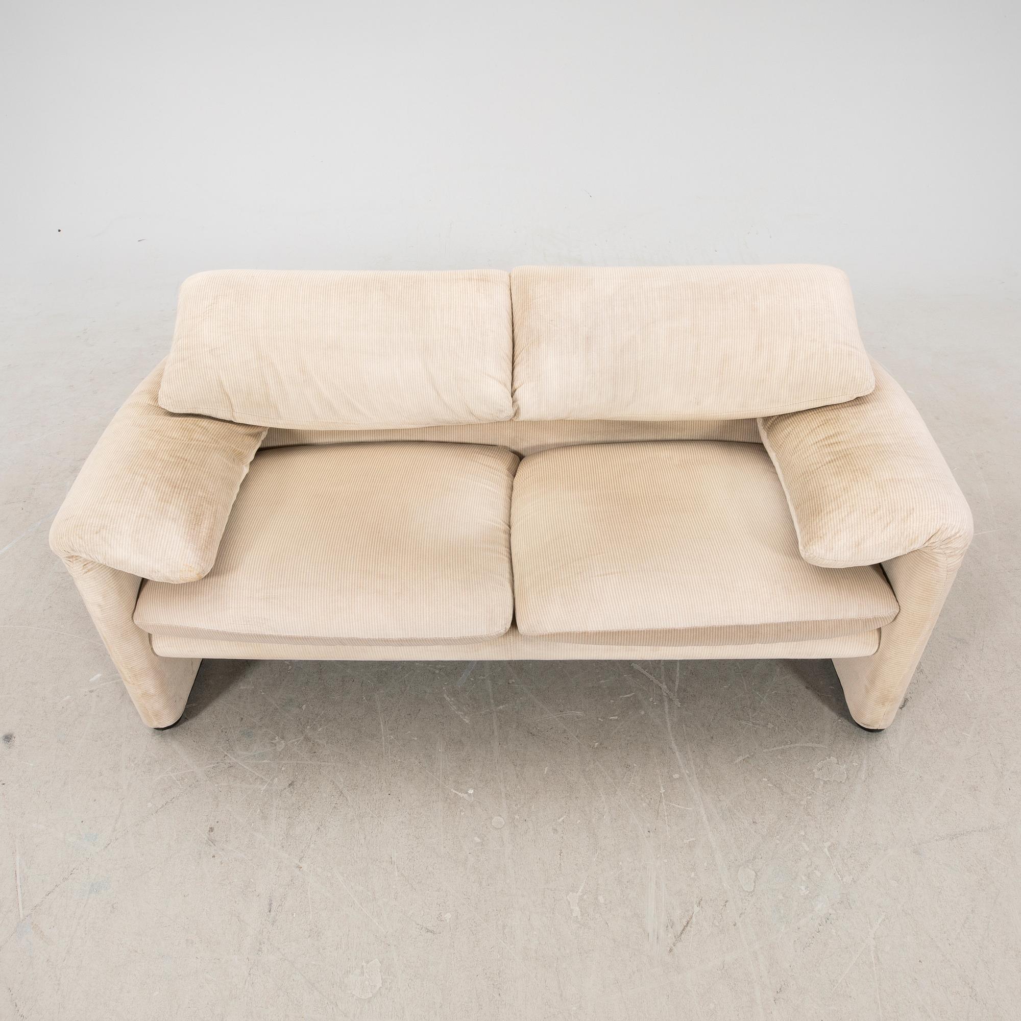 Vico Magistretti, soffa "Maralunga" för Cassina Italien sent 1900-tal.