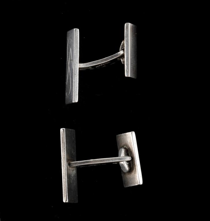 MANSCHETTKNAPPAR, sterlingsilver, Wiwen Nilsson, Lund, 1943. Ca 12 g.