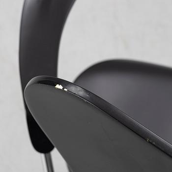 Arne Jacobsen, a model 3217 "Seven" desk chair, Fritz Hansen, Denmark, 1999.