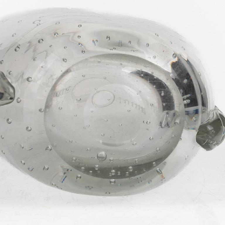 Willem de Moor, a glass vase, Flygsfors glasbruk, Sweden, dated 1940.