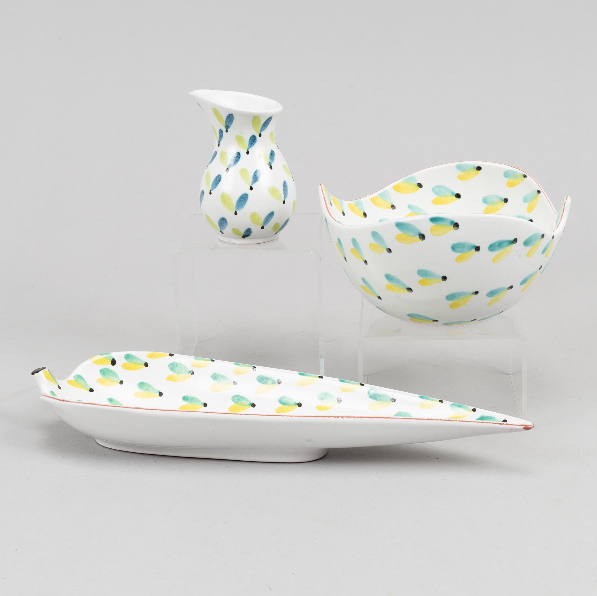 Stig Lindberg, an earthenware dish, bowl and jug, Gustavsberg studio.