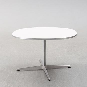 PIET HEIN & BRUNO MATHSSON, soffbord "Superellips",  för Fritz Hansen, 2005.