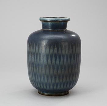 A Berndt Friberg stoneware vase, Gustavsberg Studio 1960.