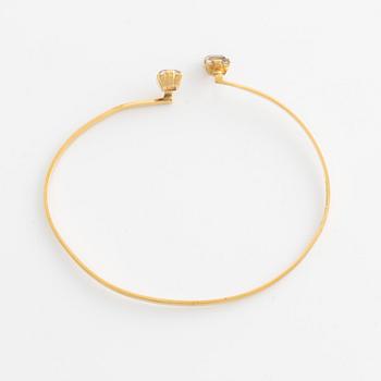 Stigbert, armring, 18K guld med bergkristall.