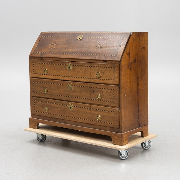 A secretaire, around 1800.