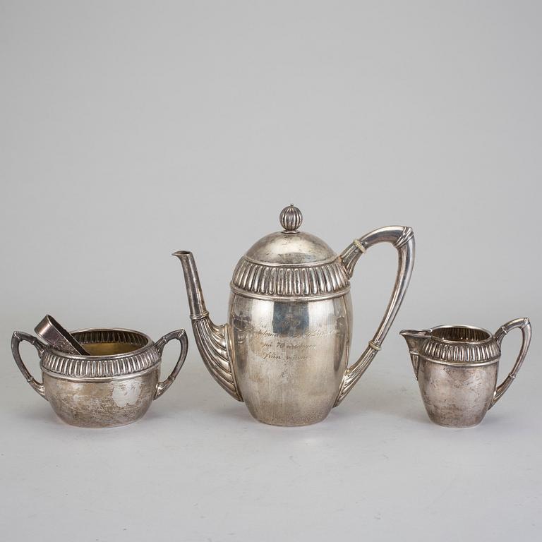 KAFFESERVIS, 3 delar, silver. Gustaf Möllenborg, Stockholm 1911. Vikt ca 816 gram.