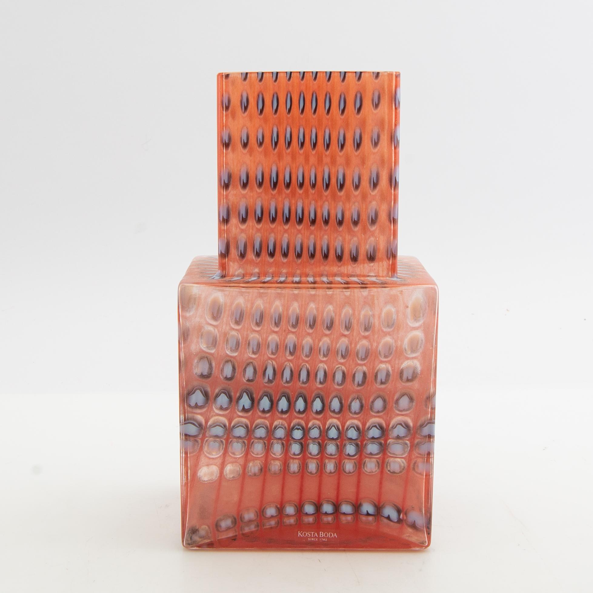 Bertil Vallien, vas, "Metropolis", Kosta Boda.