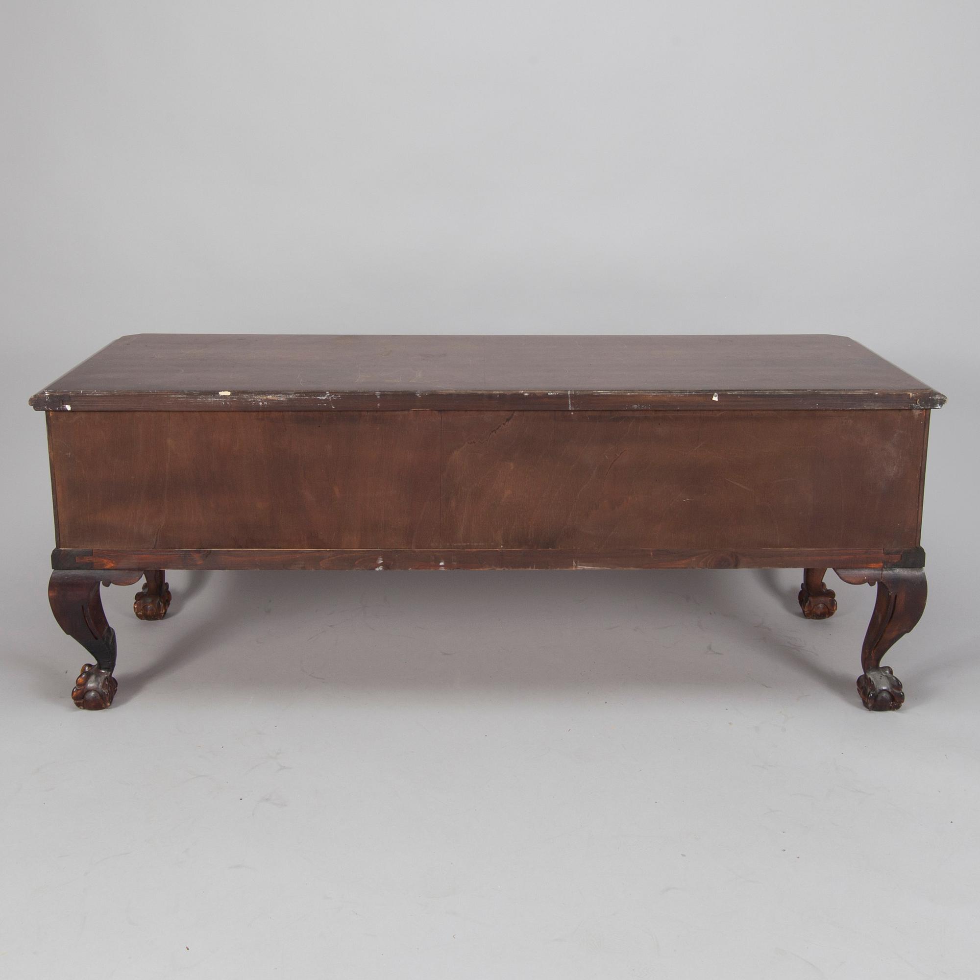 SKÄNK, Chippendale-stil, 1930-tal.