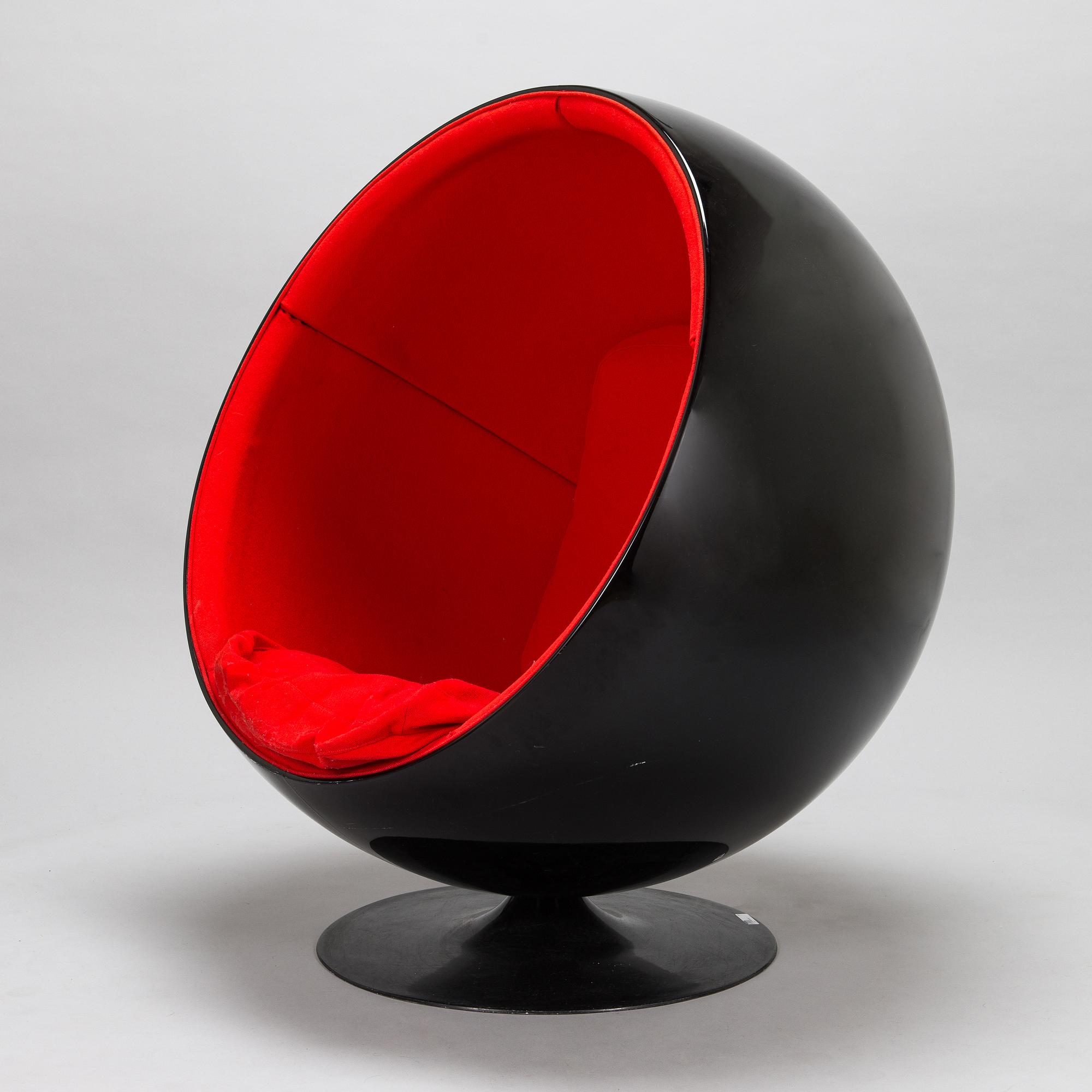 Eero Aarnio, "Pallotuoli", Adelta, 1980-luvun loppu.