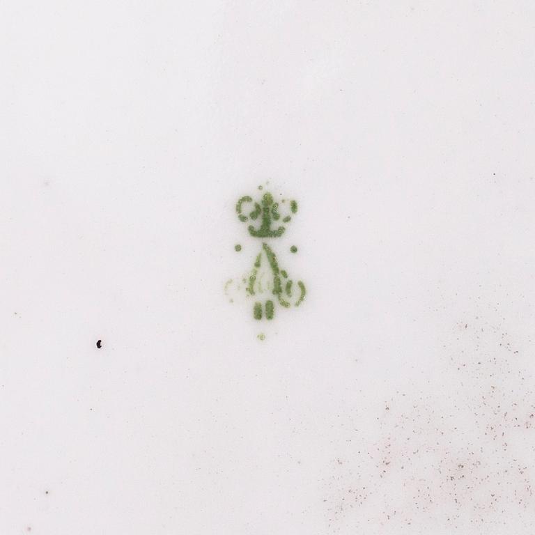 LAUTASIA, 5 kpl, posliinia, Keisarillinen Posliinitehdas, Pietari, Venäjä, Aleksanteri II:n (1855-1881) aikakaudelta.