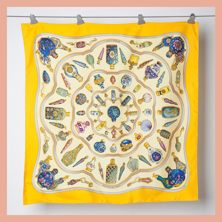 SCARF, "Qu'Import le Flacon", Hermès.