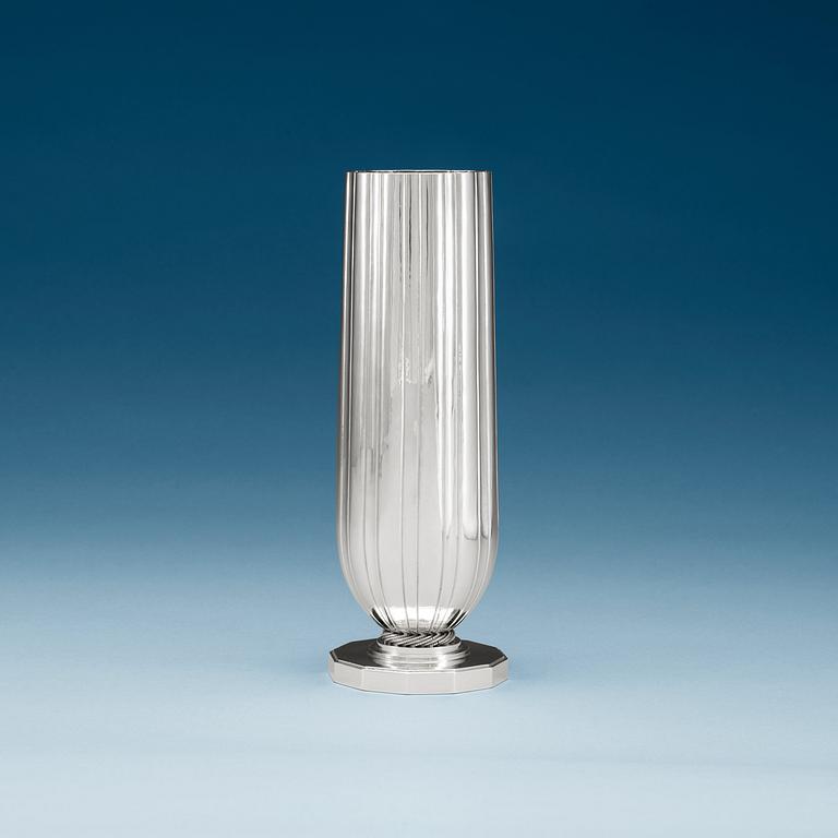 An Atelier Borgila sterling vase, Stockholm 1933.