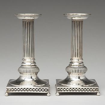 Petter Eneroth, ljusstakar, ett par, silver, Stockholm 1796. Gustavianska.