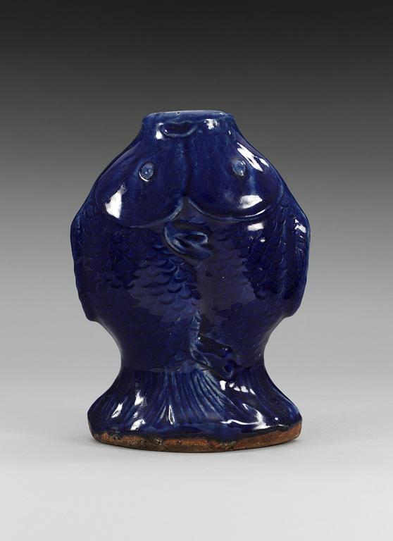 A blue glazed 'double fishes' vase, Qing dynasty, 18/19th Century.