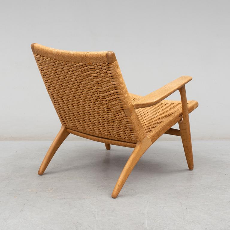 HANS J WEGNER, a 'CH'25' lounge chair, Carl Hansen & Søn, 21st Century.