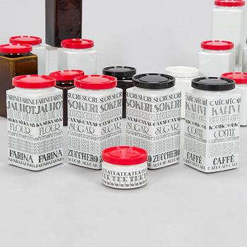 Esteri Tomula, purkkeja 17 kpl, "FF", keramiikkaa, Arabia 1960-luku.