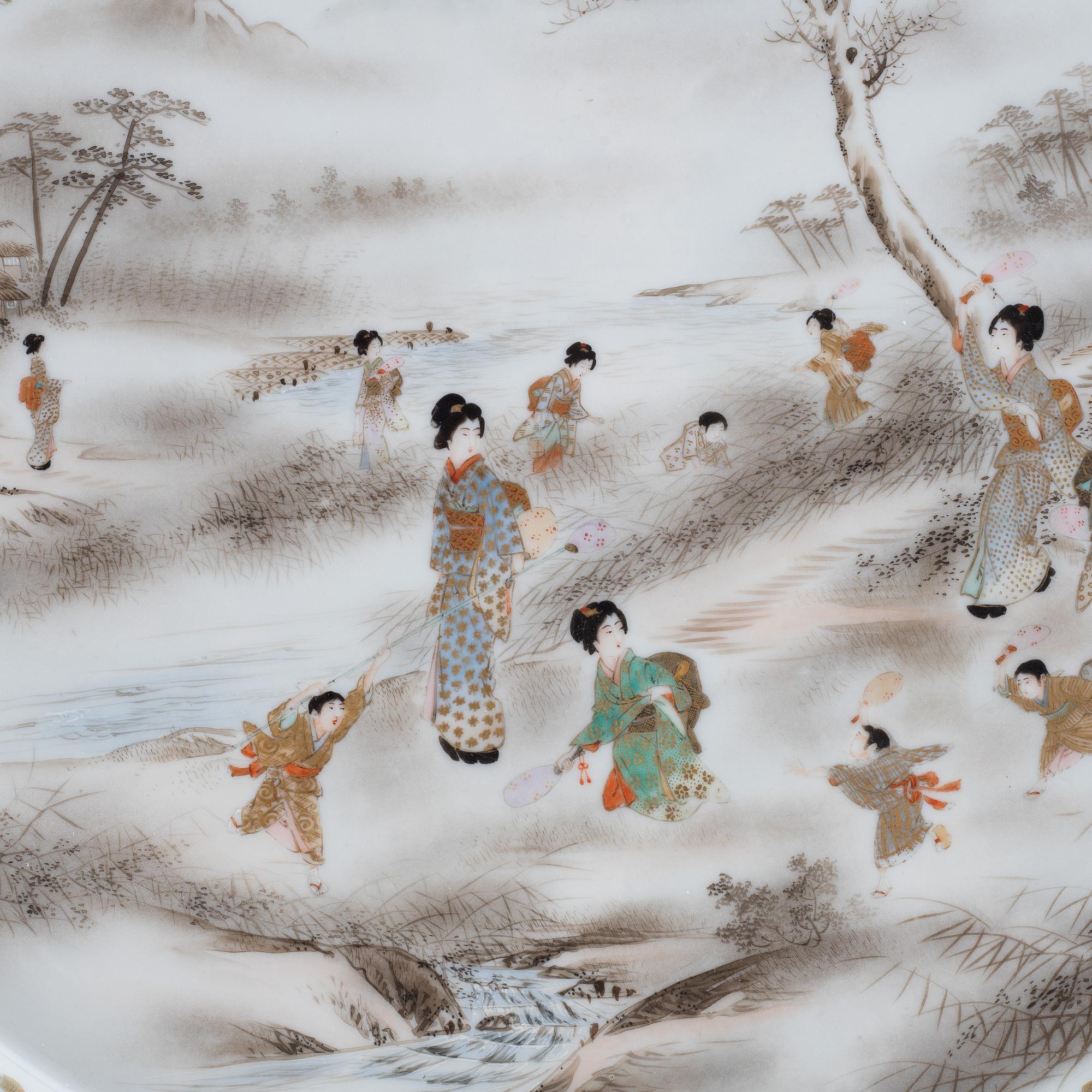 Bricka/fat, porslin, Japan, Satsumagods, Meiji (1868-1912).