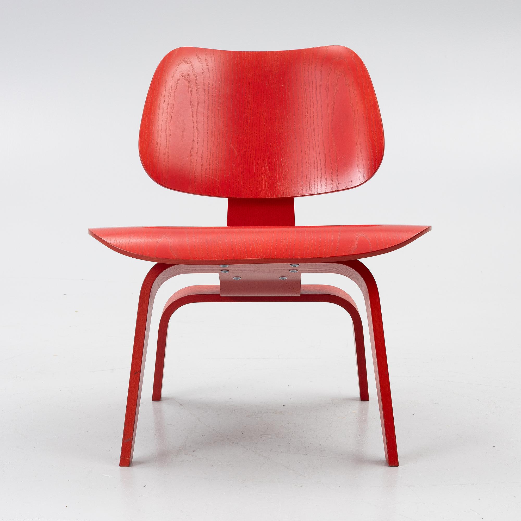 Charles & Ray Eames, a 'Plywood Group LCW Lounge Chair', Vitra, 2014.