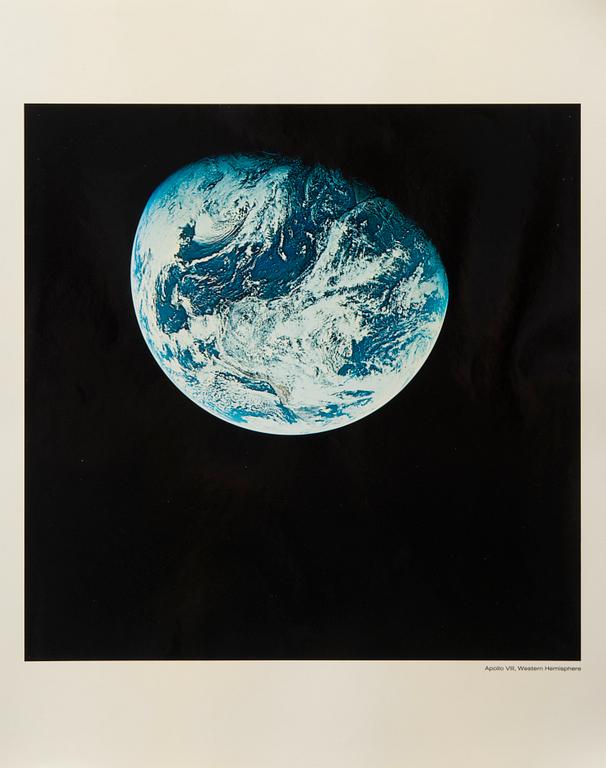 Twenty Photographs of the Moon, publisher Omega / Perkko Oy, 1969.