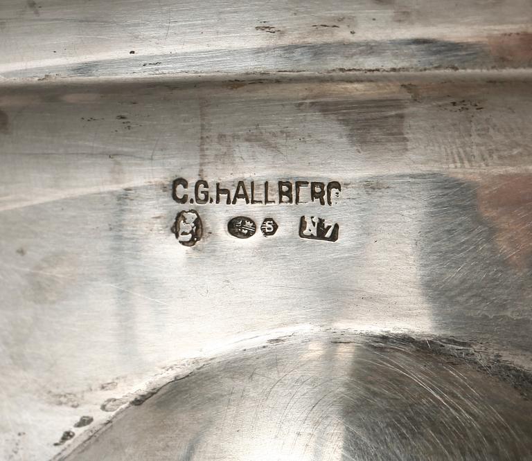 SKÅL, silver, svenska importstämplar, CG Hallberg, Stockholm. 1915. Vikt ca 700 gram.