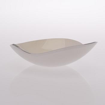 A glass bowl "Munankuori" (Eggshell), signed Gunnel Nyman Iittala. Designed in 1947.