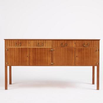 Josef Frank, sideboard, Firma Svenskt Tenn, mahogny, 1900-talets mitt.