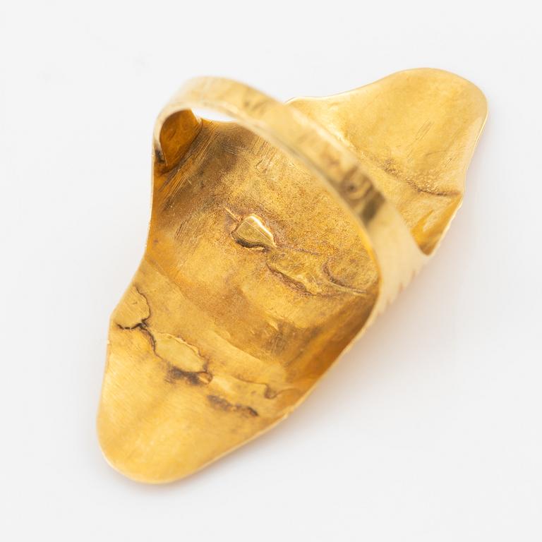 Ringar, 2 st, 18K guld med emalj.