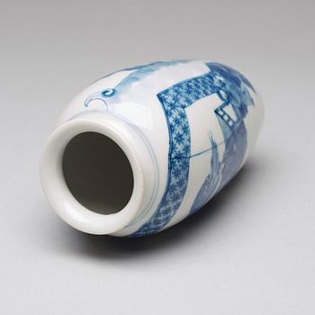 A blue and white vase, late Qing dynasty with Kangxi mark.