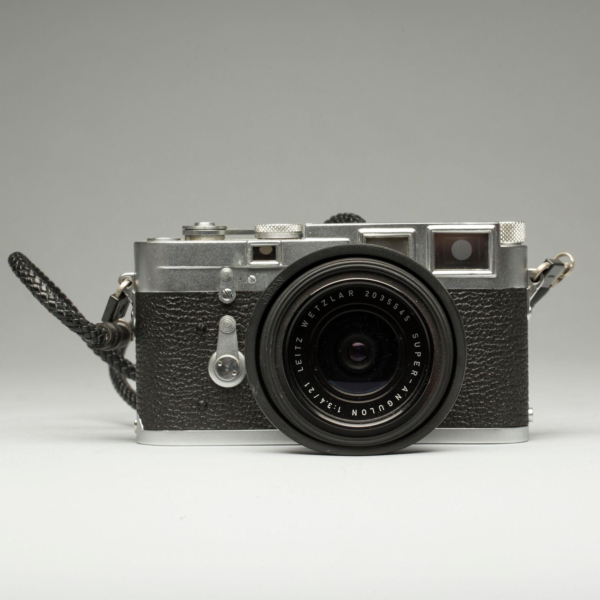 KAMERA, Leica M3, No 702498. Wetzlar, Tyskland, 1954.