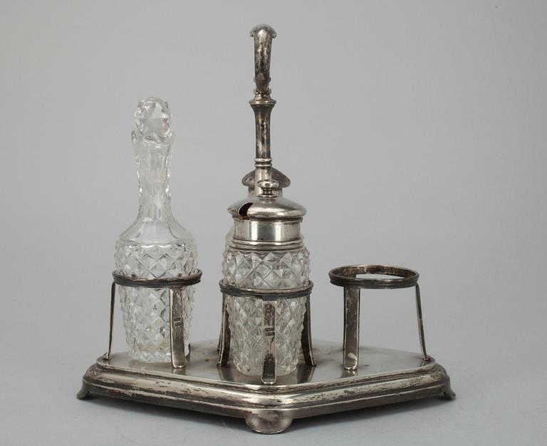 BORDSSURTOUT, silver och glas, Grachev, St. Petersburg Ryssland 1896.