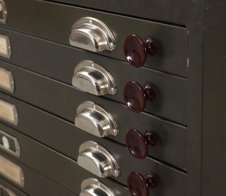 ARKIVSKÅP, Pressbolaget, Eskistuna, 1900-tal.