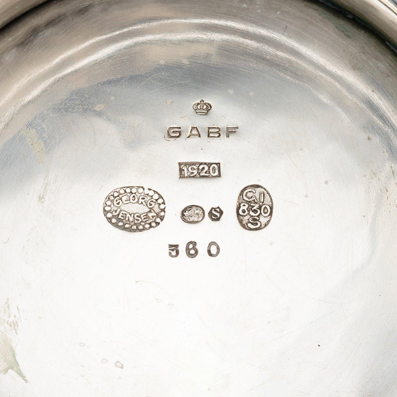 Georg Jensen, a silver cocktail shaker, Denmark 1920, model no 360.